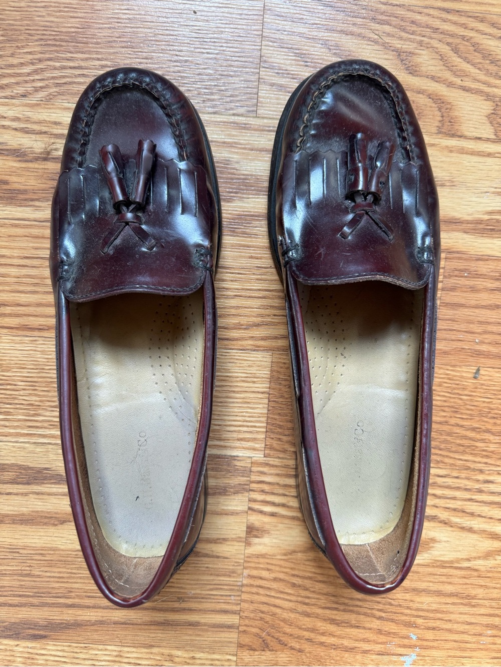 G.H. Bass & Co. Burgundy Leather Tassel Loafers